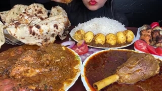 ASMR EATING BUTTER NAAN,BUTTER CHICKEN,RICE,EGG CURRY,MUTTON CURRY *MUKBANG*