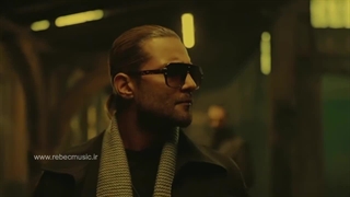 موزیک ویدئو قفس با صدای ماکان بند