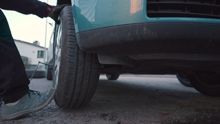 پنچرگیری لاستیک خودرو توسط امداد خودرو زنجان تبریز