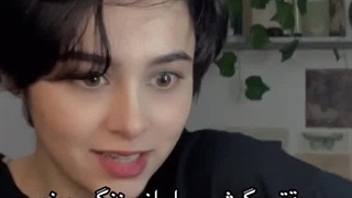 وقتی که موبایل مامانم زنگ میخوره ومامانم با جمله (بله من مامانشم) شروع میکنه