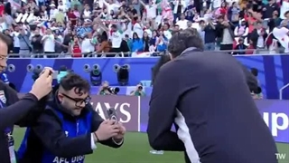 سجدۀ شکر و اشک شوقِ جهانبخش بعد از شکست ژاپن