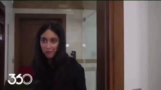 حمله به علی دایی و عادل فردوسی‌پور به دلیل پوشش اختیاری «نورا دایی»