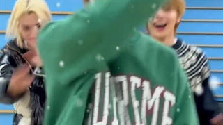 چالش پسرای استری کیدز با آهنگ First Snow اکسو