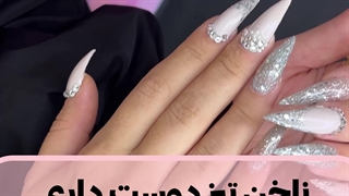 کاشت ناخن ژورنالی تیز