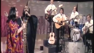 Nana Mouskouri & Demis Roussos - To Gelakaki