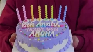 نتونستم اینو نزارم..:)شکل کیک تولد سالگرد استرو