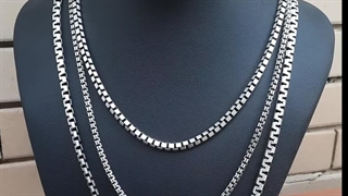 زنجیر نقره فاخر در جواهری بینا