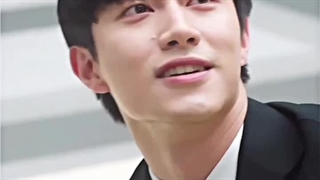 این بچه باز کتک خورد:خنده::گریه: