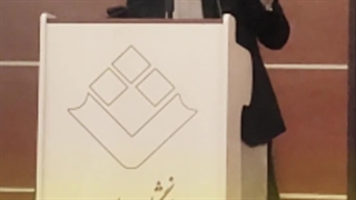 عشق تزریق یک جهان درد است برشی از اشعار مقصود دهمیری