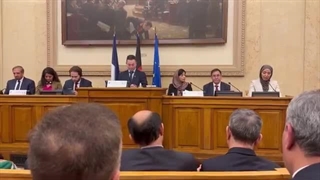 سخنرانی زینب مزاری دختر شهید مزاری در پارلمان فرانسه