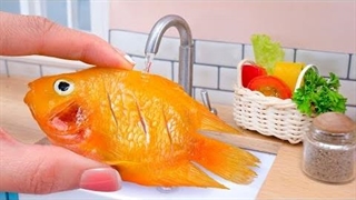 آشپزی مینیاتوری واقعی : پختن ماهی طلایی توی تنگ ! - موج کره ای