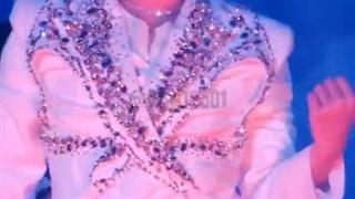 اجرای آهنگ Ice Queen از بکهیون در روز اول (سئول) کنسرت Lonsdaleite 2024