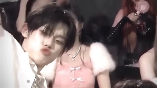 برادر جذاب است