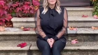 با ژست های نشسته عکس های خفن بنداز