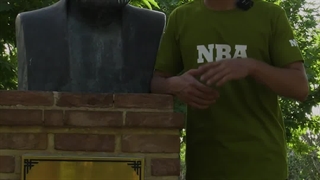 یادگیری زبان ترکی استانبولی -کنار مجسمه میرزا تقی خان شیرازی