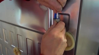 نحوه هواگیری یخچال‌های مخزن‌دار ال جی