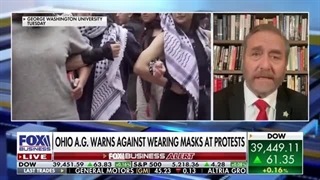 دولت هشدار می دهد که معترضان نقابدار ضد اسرائیلی ممکن است به زندان بروند !!