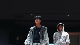 چالش SWAG از بومگیو و تهیون TxT