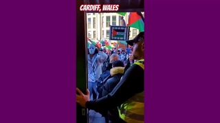 استارباکس برای بشریت دانشجویان دانشگاه کاردیف در بریتانیا !!