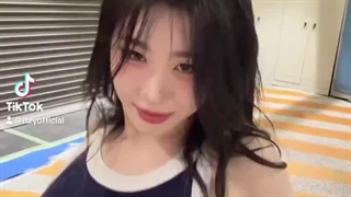 اپدیت تیک تاک گروه ایتزی با چالش اهنگ like that با چریونگ❤️✨✨