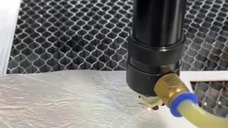 برش چرم با دستگاه برش لیزر