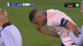 مصدومیت شدید امباپه از ناحیه بینی در بازی مقابل اتریش