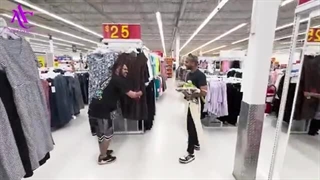 برای همدیگه لباس انتخاب می‌کنیم و میریم کافی شاپ