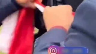 دفاع جانانه ایرانی باغیرت از پرچم ایران=)