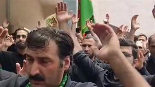 ۰۷ - هیئت منتظران بر مزار شهدای گمنام بهاباد یزد تاسوعای ۱۴۰۳ شمسی برگرفته از کانال دیار بهاباد