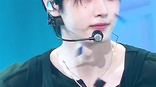 فنکم‌ سونگهون برای XO (Only If You Say Yes) در اینیگایو