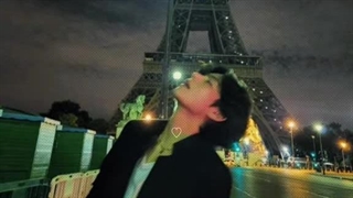 ولی کیم تهیونگ.....خیلی وایب دوست پسر میدههههه.