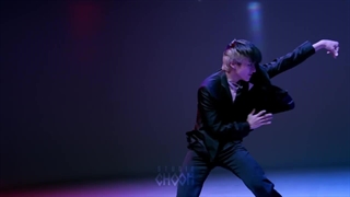 کاور رقص آهنگ Bad از کریستوفر توسط جونگ وویونگ