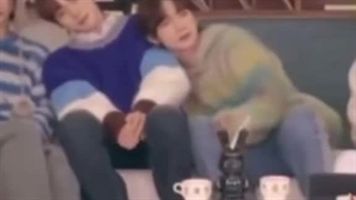 گایز کپشن پلیز