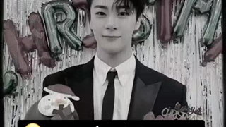 تو نمیتونی واسه مردن کسی ک تاحالاندیدیش ناراحت باشی...!