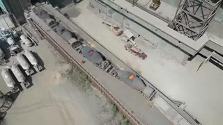 حمل و نقل مواد اولیه در کارخانه فولاد گری ورکز ایالات متحده