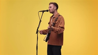 آهنگ یک رنگ نشان می دهد از Tom Misch - It Runs Through Me | A COLORS SHOW